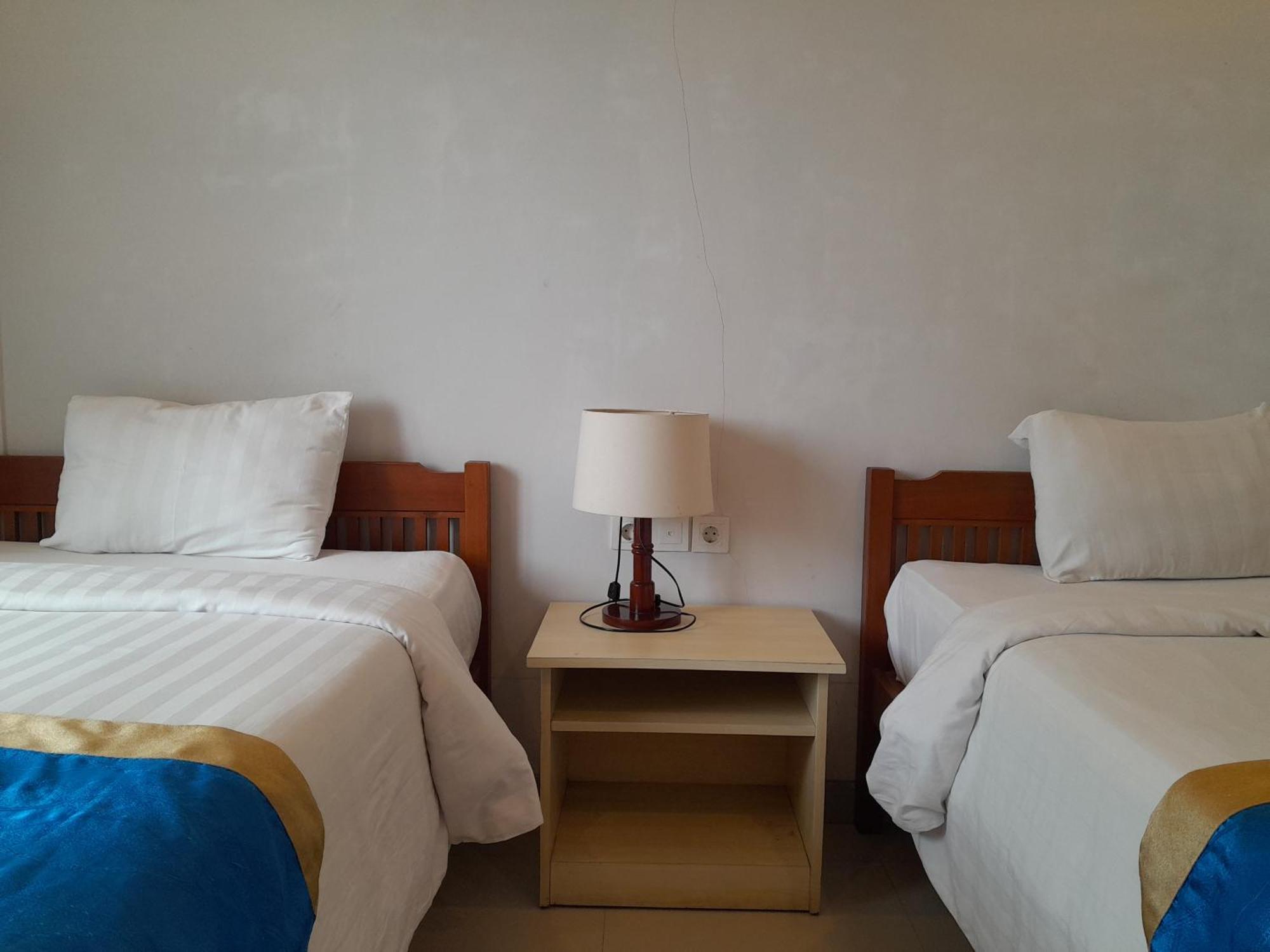 Hotel Dhyana Pura Kapal Εξωτερικό φωτογραφία