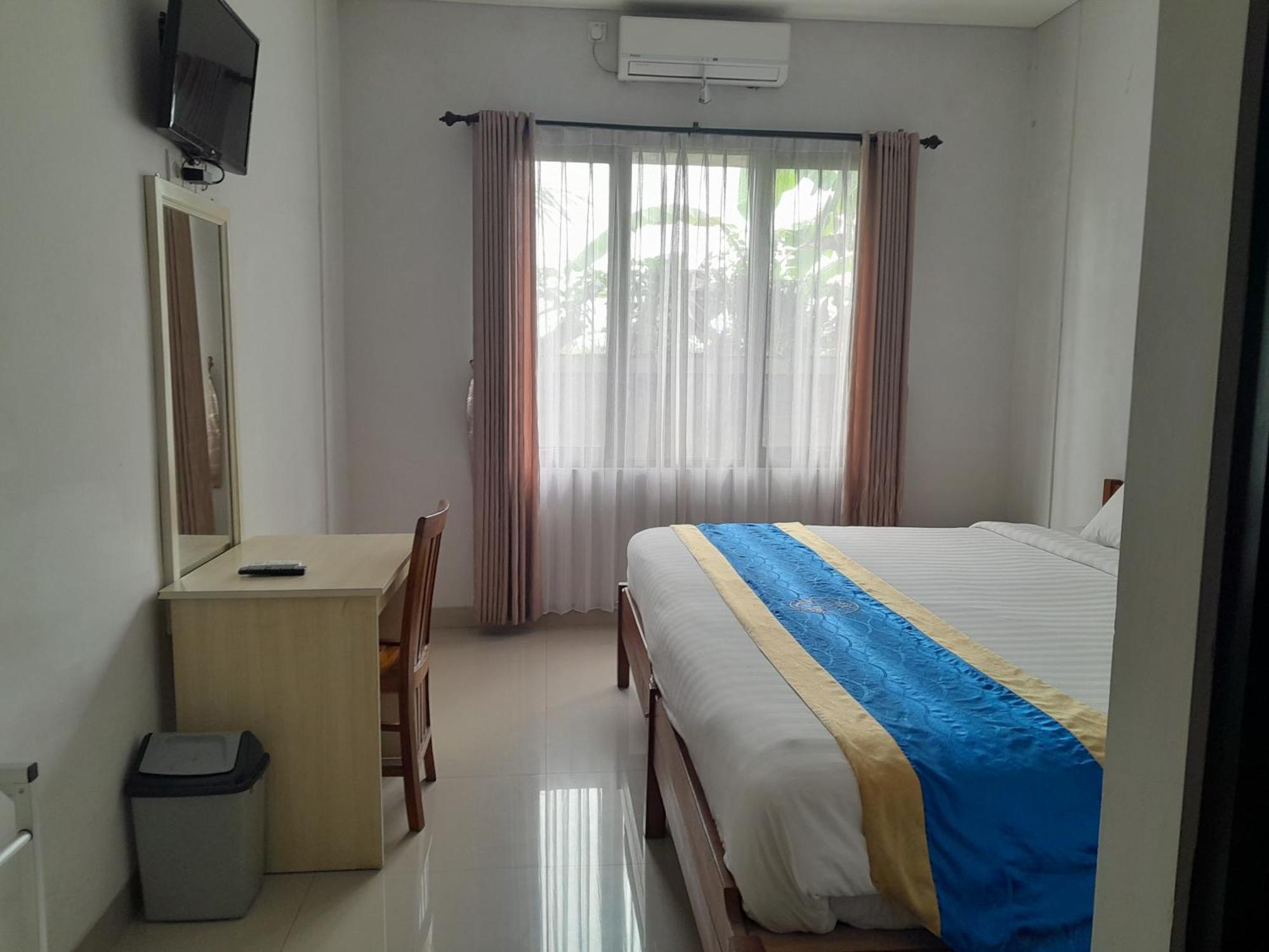 Hotel Dhyana Pura Kapal Εξωτερικό φωτογραφία
