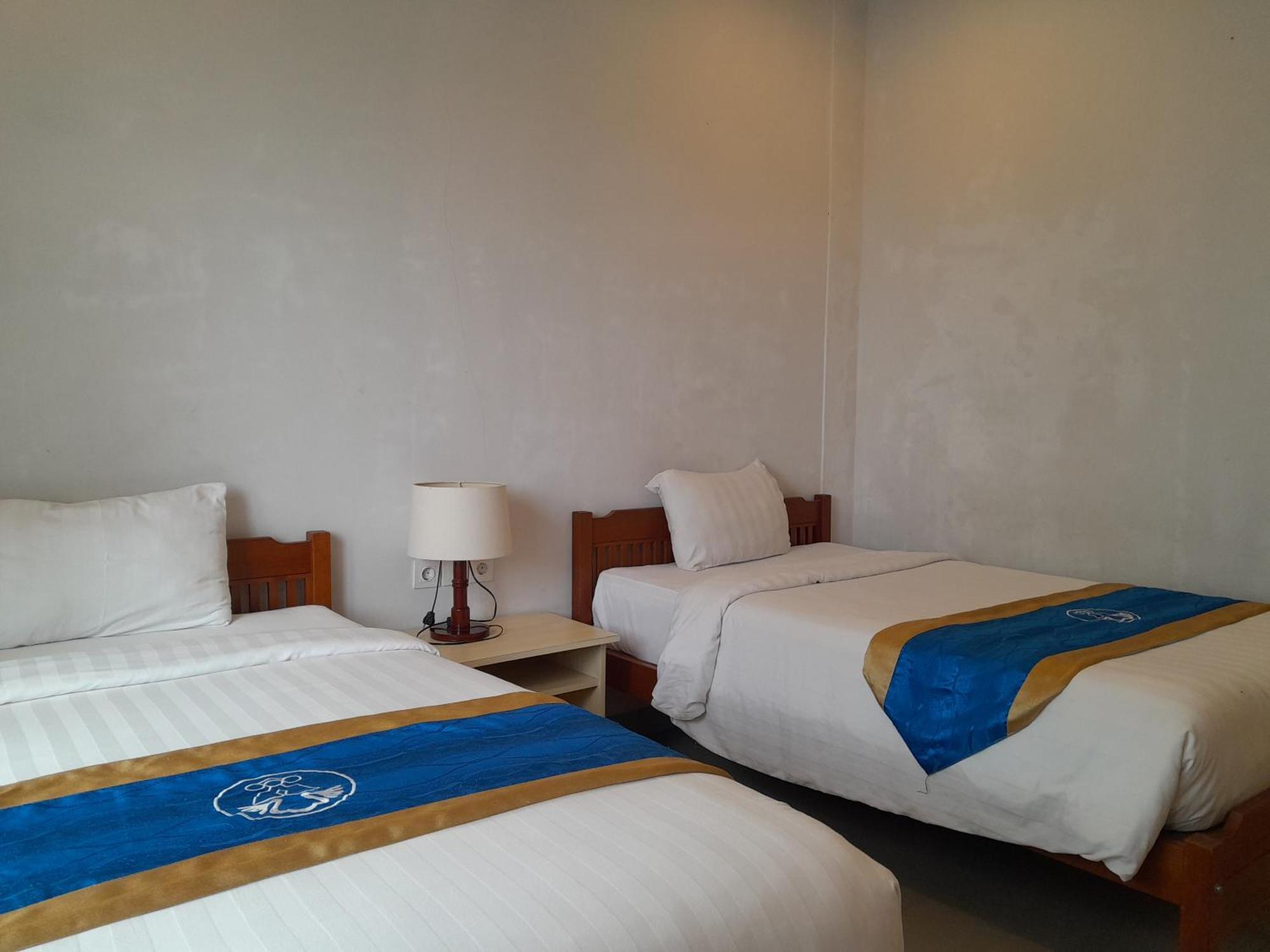 Hotel Dhyana Pura Kapal Εξωτερικό φωτογραφία