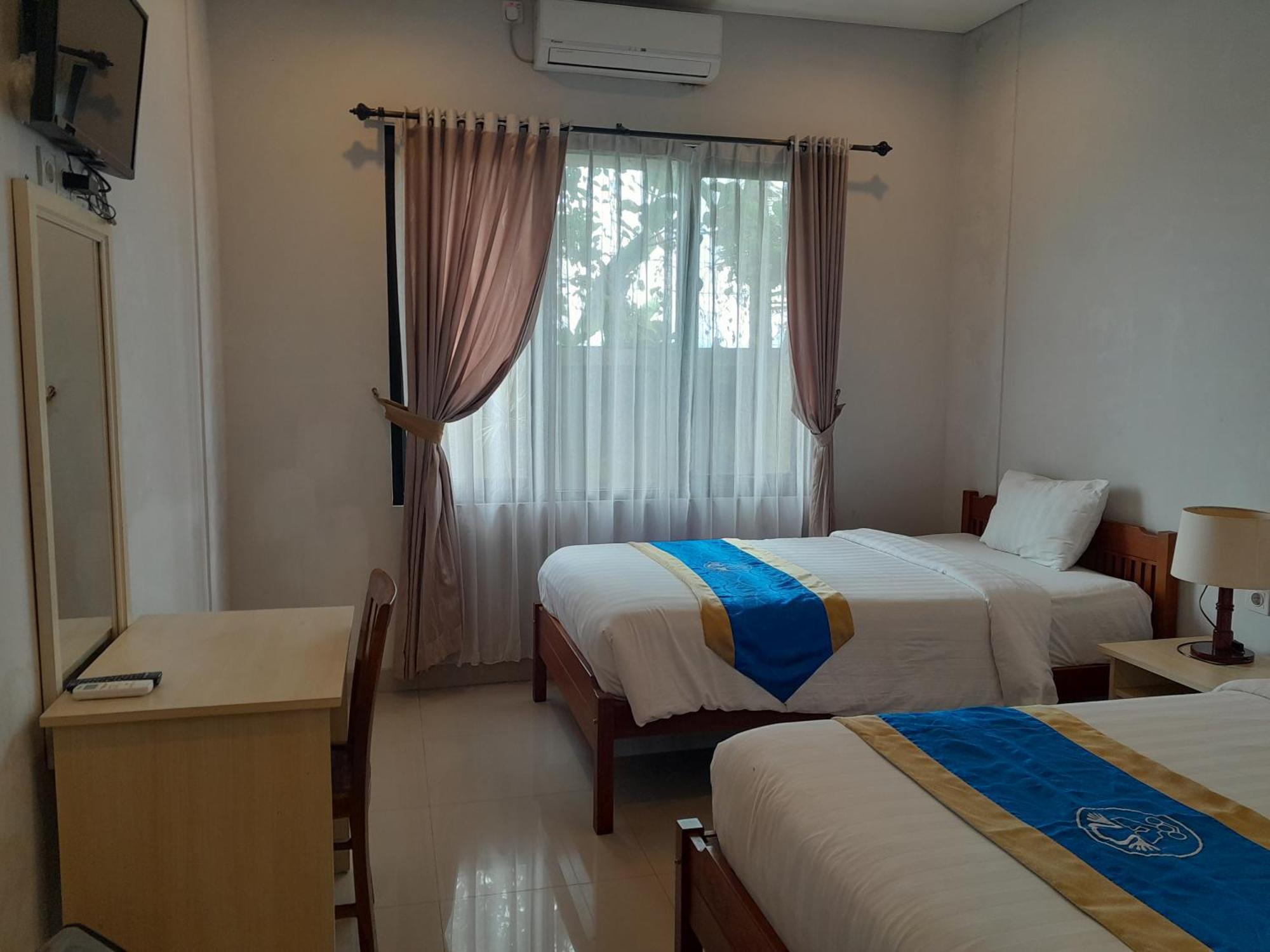 Hotel Dhyana Pura Kapal Εξωτερικό φωτογραφία